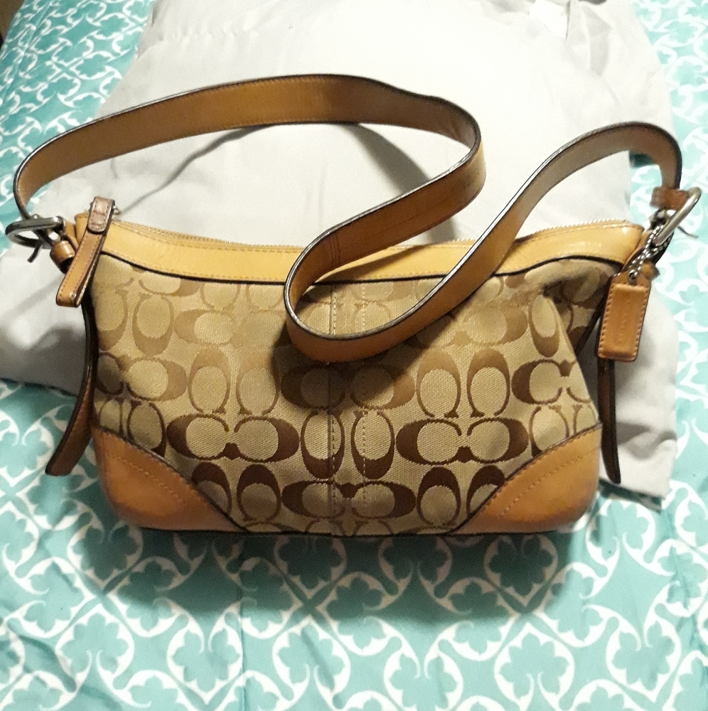 Coach shoulder bag